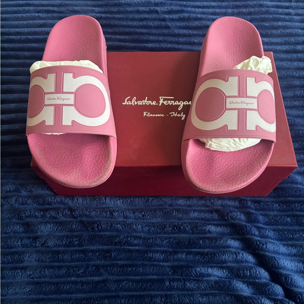 Salvatore Ferragamo Pink Slides